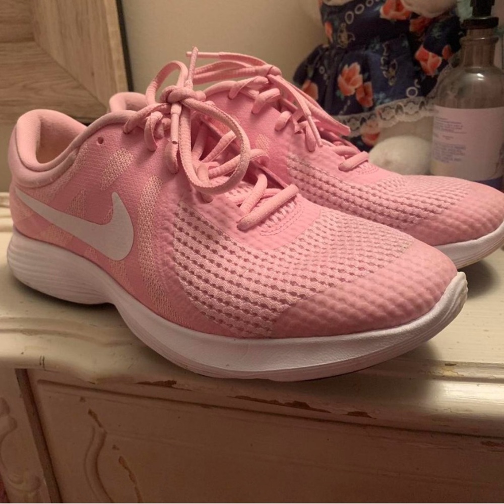Running shoes